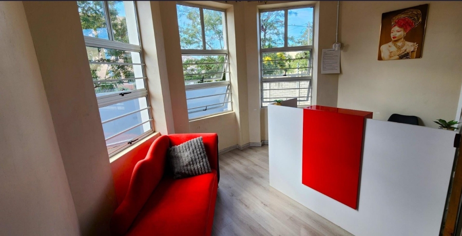 8 Bedroom Property for Sale in Southernwood Eastern Cape